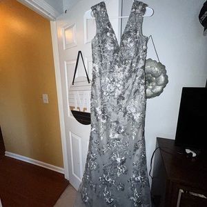 Jovanni silver, floral gown. Size 10